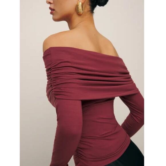 Reformation Florentina off shoulder long sleeve top - Picture 2 of 9